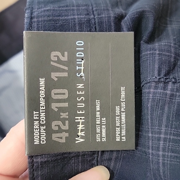 Van Heusen Size 42 Blue Plaid Modern Fit Flat Front Shorts, NEW - Picture 12 of 12